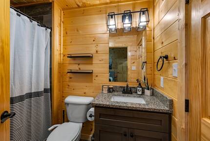 Dolly Parton Dream Cabin in the Smokies - Sevierville, Tennessee