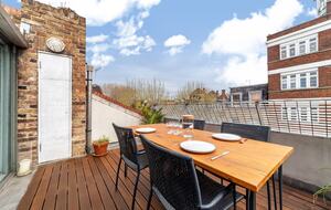 Refined Urban Living Near St. Pancras - London, United Kingdom