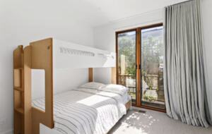 Secluded Elegance with Pool & Spa in Blairgowrie’s Coastal Haven - Blairgowrie, Australia