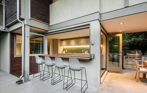 Iconic Mid-Century Modern Retreat in West Vancouver - West Vancouver, Canada