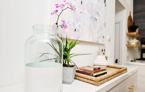 Elegant Napa Getaway with Poolside Views and Wine Country Charm - Napa, California