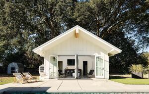 Elegant Napa Getaway with Poolside Views and Wine Country Charm - Napa, California