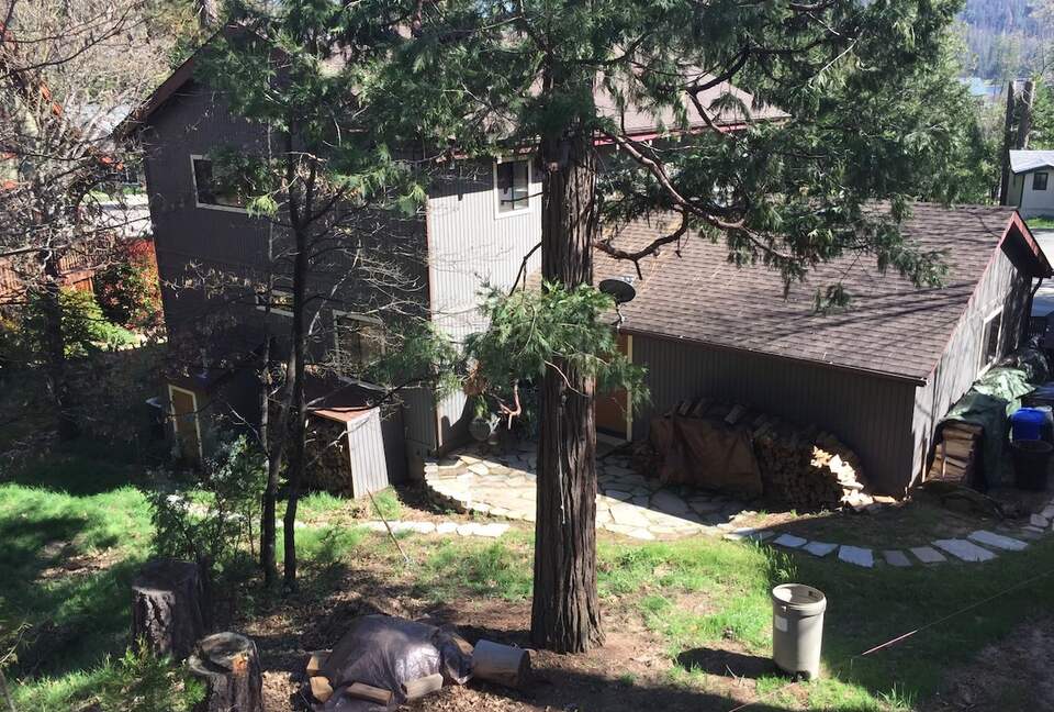 Bass Lake Escape | A Cozy Retreat Near Yosemite - Bass Lake, California