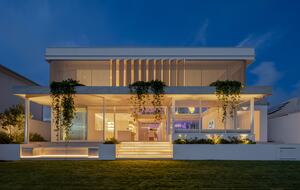 Waterfront Grandeur on the Sunshine Coast - Sunshine Coast, Australia