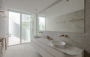 Waterfront Grandeur on the Sunshine Coast - Sunshine Coast, Australia