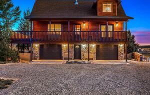 Riverside Majesty | An Elegant Escape in Panguitch - Panguitch, Utah