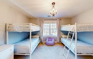 Inviting Family Getaway in the Heart of Cape Cod - Yarmouth, Massachusetts