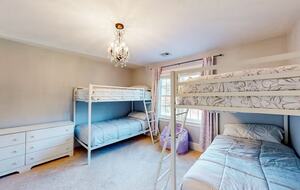 Inviting Family Getaway in the Heart of Cape Cod - Yarmouth, Massachusetts