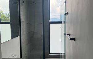 Exquisite Modern Villa with Panoramic Lake Views - Calima, Colombia