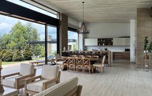 Exquisite Modern Villa with Panoramic Lake Views - Calima, Colombia