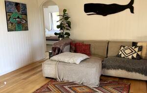 Charming Coastal Retreat in Whangamatā - Whangamatā, New Zealand