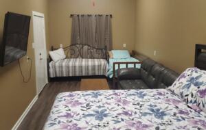 Fourth bedroom with Queen bed, two twins and sofa sleeper