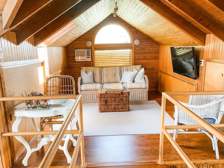 A Bayfront Ocean Beach Retreat - Ocean Beach, New York