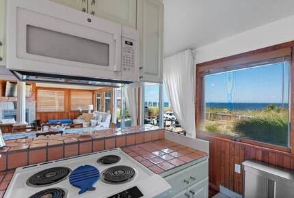 A Bayfront Ocean Beach Retreat - Ocean Beach, New York