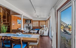 A Bayfront Ocean Beach Retreat - Ocean Beach, New York