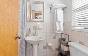 A Bayfront Ocean Beach Retreat - Ocean Beach, New York