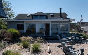 A Bayfront Ocean Beach Retreat - Ocean Beach, New York