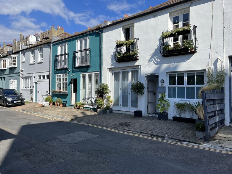 Charming Brighton 19th Century Mews House - Brighton, United Kingdom