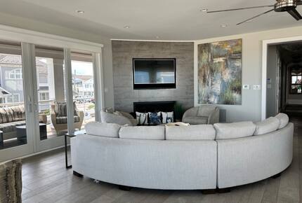 Oceanfront Elegance | A Coastal Retreat in Ocean City - Ocean City, New Jersey