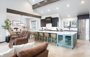 Modern Alpine Escape Just Minutes from Breckenridge - Breckenridge, Colorado