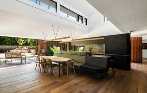 Secluded Oasis of Coastal Luxury Overlooking Bilgola Beach - Bilgola Beach, Australia