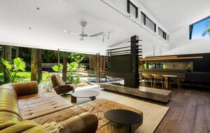 Secluded Oasis of Coastal Luxury Overlooking Bilgola Beach - Bilgola Beach, Australia