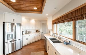 Beachfront Escape Overlooking Haystack Rock - Cannon Beach, Oregon
