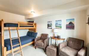 Beachfront Escape Overlooking Haystack Rock - Cannon Beach, Oregon