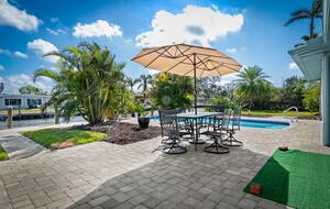River House Retreat - Bradenton, Florida