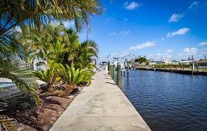 River House Retreat - Bradenton, Florida