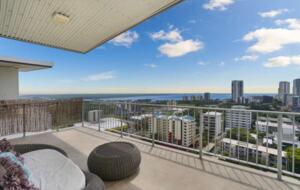Skyline Serenity | A Two-Story Penthouse with Breathtaking Views - Darwin, Australia