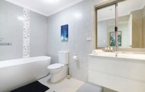 Skyline Serenity | A Two-Story Penthouse with Breathtaking Views - Darwin, Australia