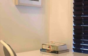 Light-Filled Brooklyn Flat with Artistic Flair - Brooklyn, New York