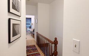 Light-Filled Brooklyn Flat with Artistic Flair - Brooklyn, New York