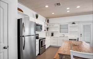 Teal by the Beach - Port Aransas, Texas