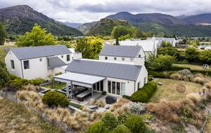 Elegant Escape in Arrowtown’s Premier Golf Community - Arrowtown, New Zealand