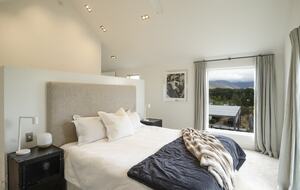 Elegant Escape in Arrowtown’s Premier Golf Community - Arrowtown, New Zealand