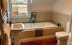 Charming Belfast Retreat in a Prime Location - Belfast, United Kingdom