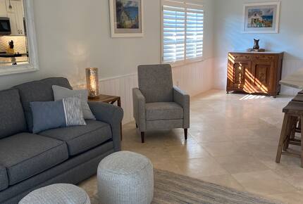 Heated Saltwater Pool Cottage Near Vanderbilt Beach - Naples, Florida