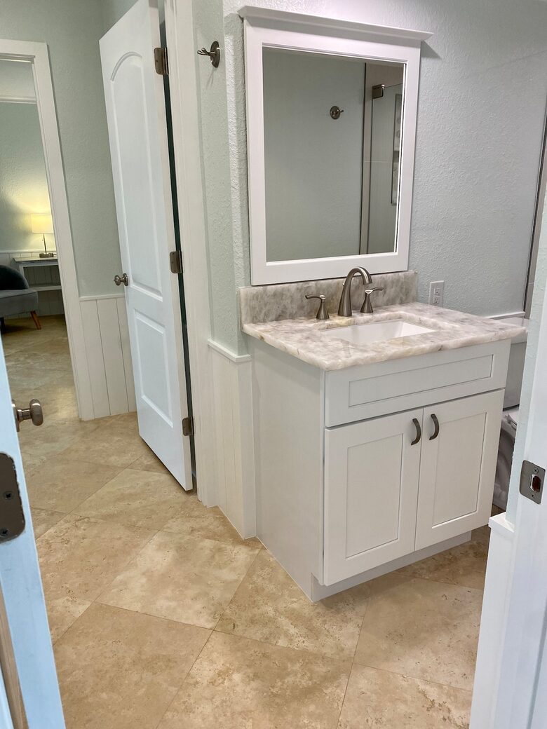 Master vanity quartzite