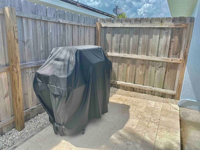 Heated Saltwater Pool Cottage Near Vanderbilt Beach - Naples, Florida