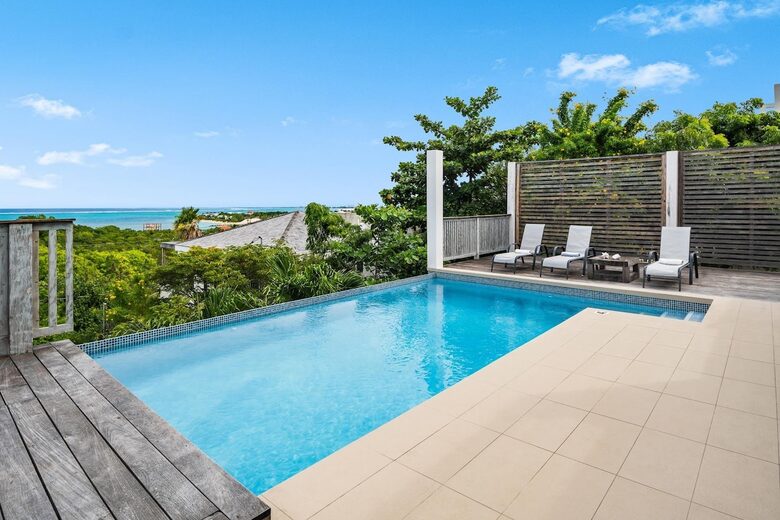 Dual pool deck for lounging