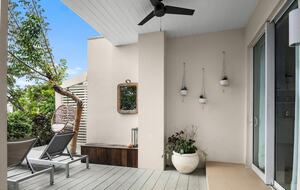 Private guest suite patio