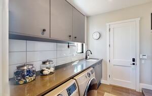 Exquisite Breckenridge Retreat with Panoramic Views - Breckenridge, Colorado