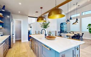 Exquisite Breckenridge Retreat with Panoramic Views - Breckenridge, Colorado