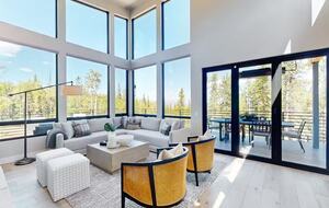 Exquisite Breckenridge Retreat with Panoramic Views - Breckenridge, Colorado