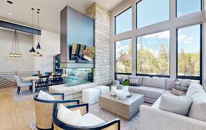 Exquisite Breckenridge Retreat with Panoramic Views - Breckenridge, Colorado