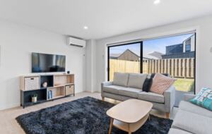 A Modern Wānaka Retreat - Wānaka, New Zealand