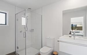 A Modern Wānaka Retreat - Wānaka, New Zealand