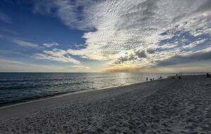 Spacious Condo with Exclusive Beach Access - Panama City Beach, Florida